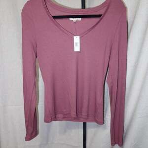 Madewell v neck long sleeve top